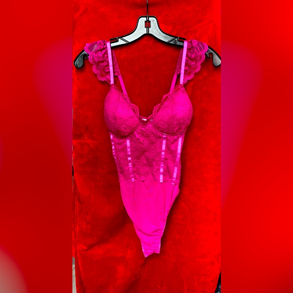 Pink Corset never Worn still have tag